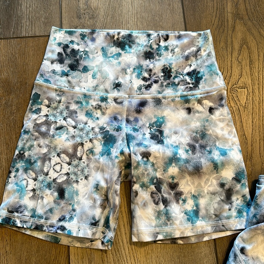 lululemon athletica Align Shorts 6”